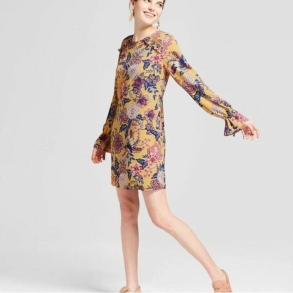 (A13) Xhilaration Mustard Floral Bell Sleeve Sheath Dress. Size Large, NWT‎
